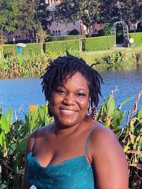 Meet your Posher, Phylicia